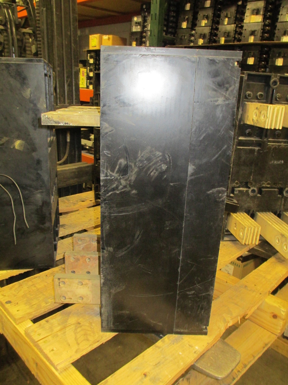Westinghouse PB32500F 2500A Frame 2000A Rated 3p 600V MO/FM Breaker Used E-OK