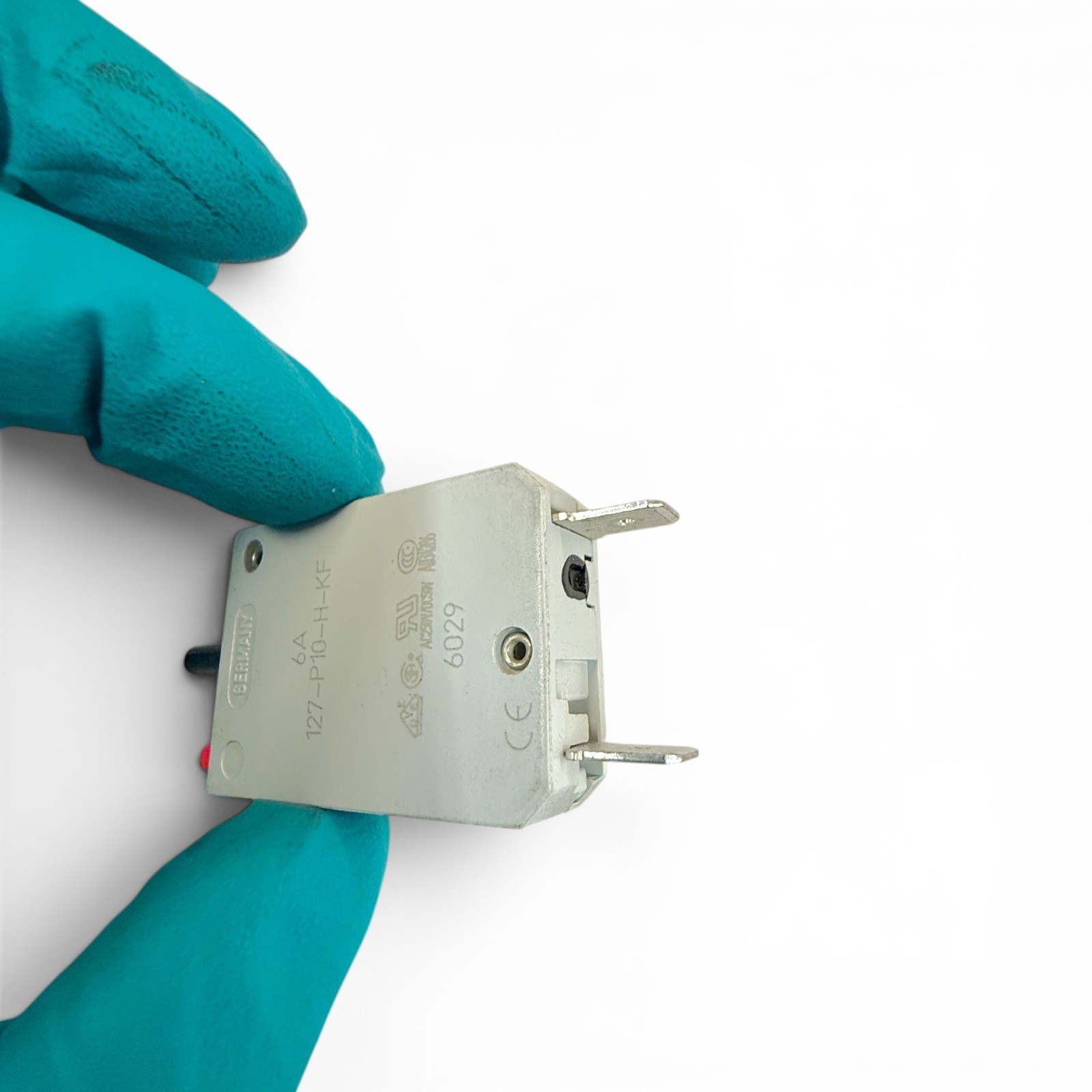 ETA 127-P10-H-KF Mini Thermal Circuit Breaker 6A 250VAC 28VDC