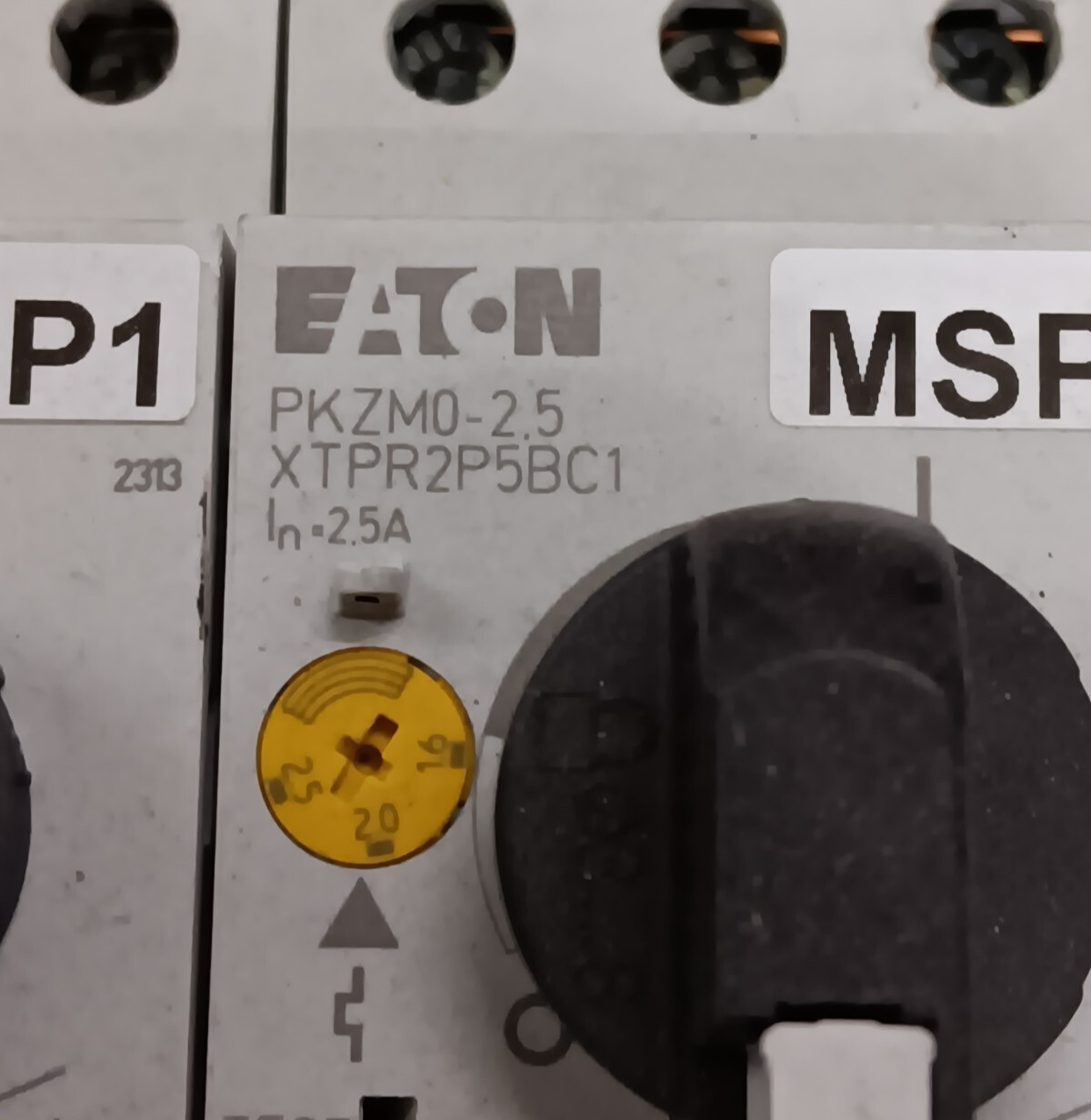 Eaton PKZM0-2.5 XTPR2P5BC1 Motor Protective Circuit Breaker Lot Of 2