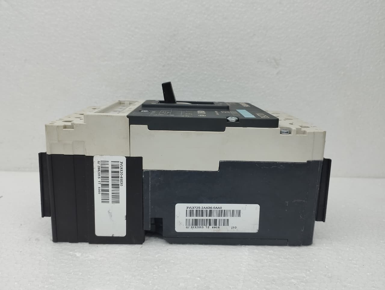 3VL3725-2AA36-0AA0 Siemens 3P 200A VL250 1PC Used