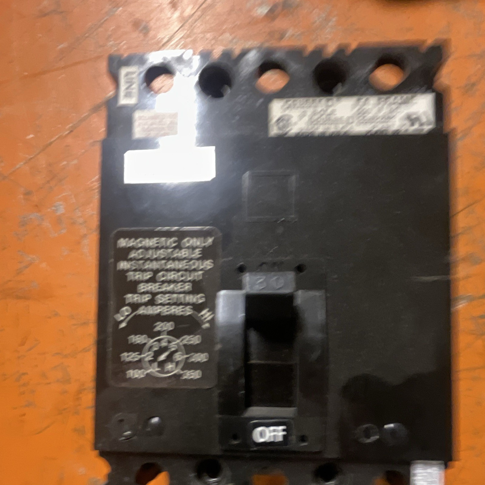 Square D Magnetic Trip Circuit Breaker, Adjustable Instant Trip, 16-30A/30A