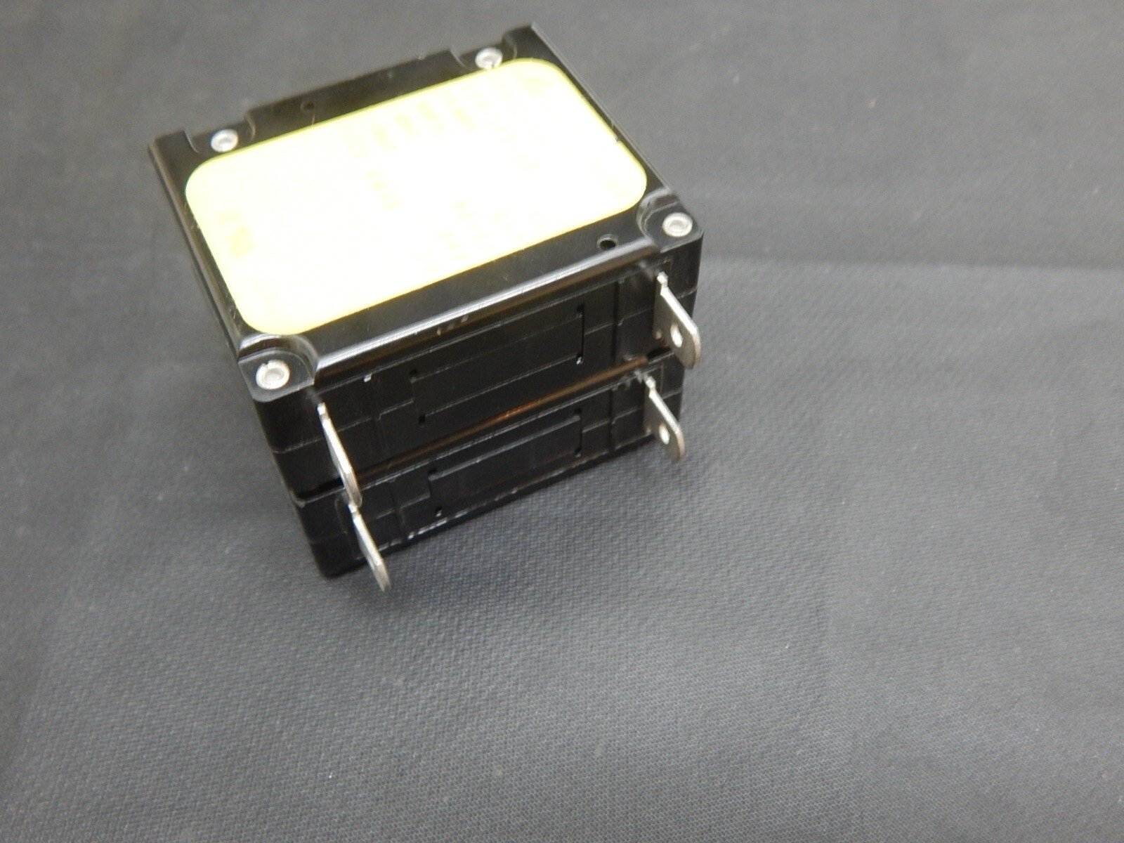 AIRPAX UPG11-1-66F-123-91 2 POLE CIRCUIT BREAKER SWITCH 12A 15A TRIP LOAD