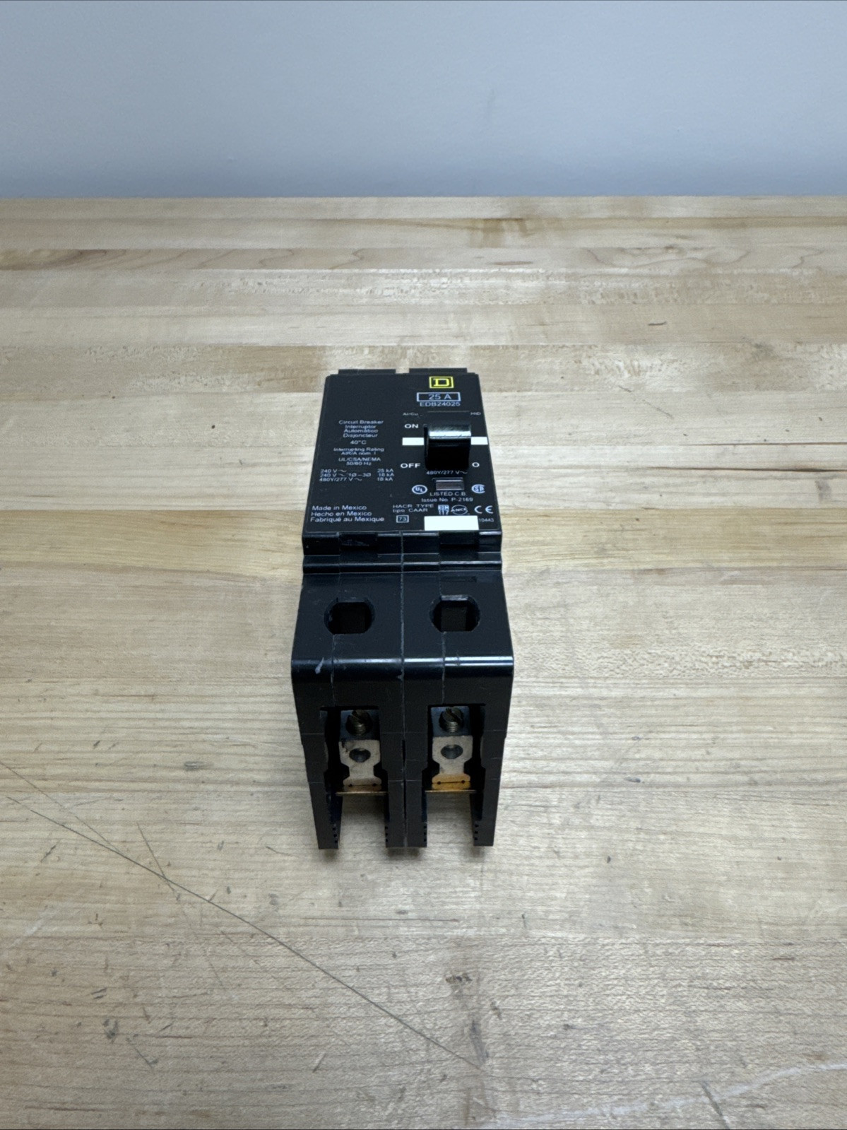 NEW IN BOX SQUARE D EDB24025 EDB 2 POLE 25 AMP 480v CIRCUIT BREAKER