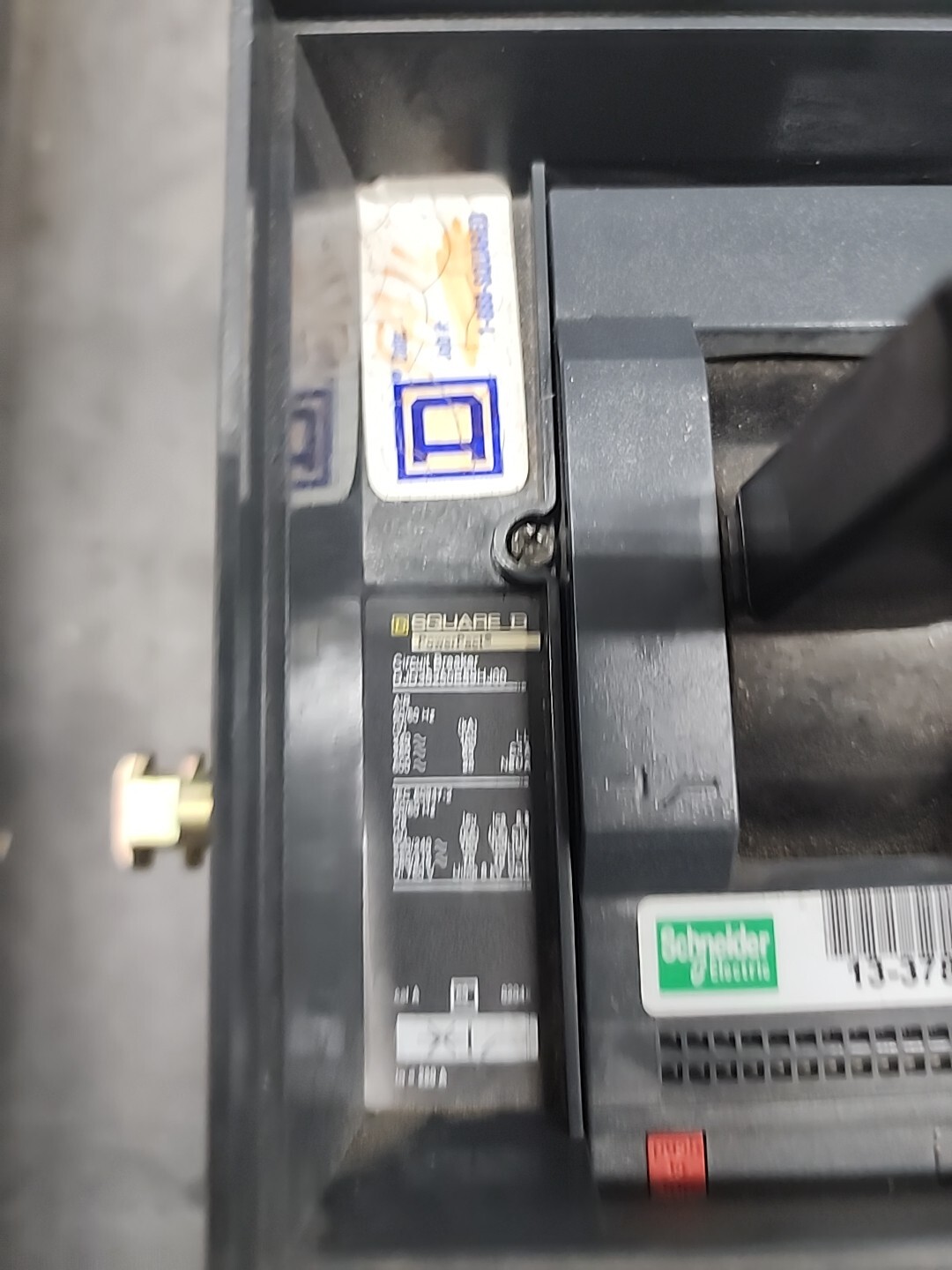 Sqaure D DJD36250E59HJ0O Circuit Breaker, 250A 600V 3 PHASE