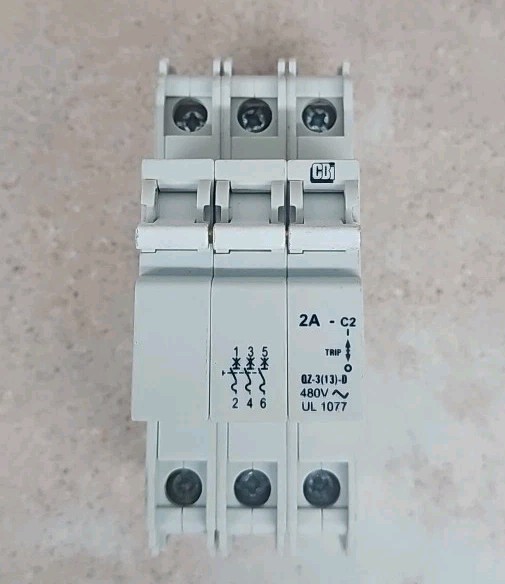 1) CBI QZ-3(13)-D 480V 2A 3 Pole Circuit Breaker