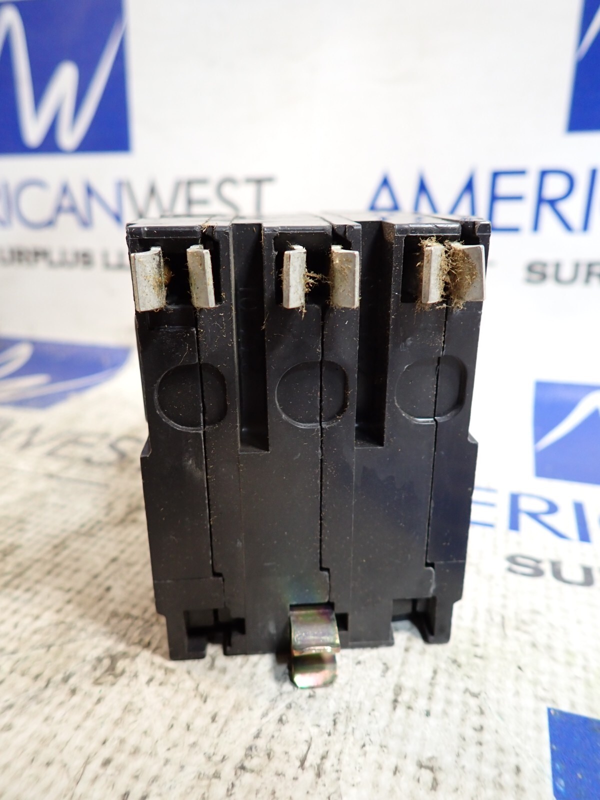 1 NEW From Case QO325 Square D QO Plug in 3 pole 25 amp 240v Breaker