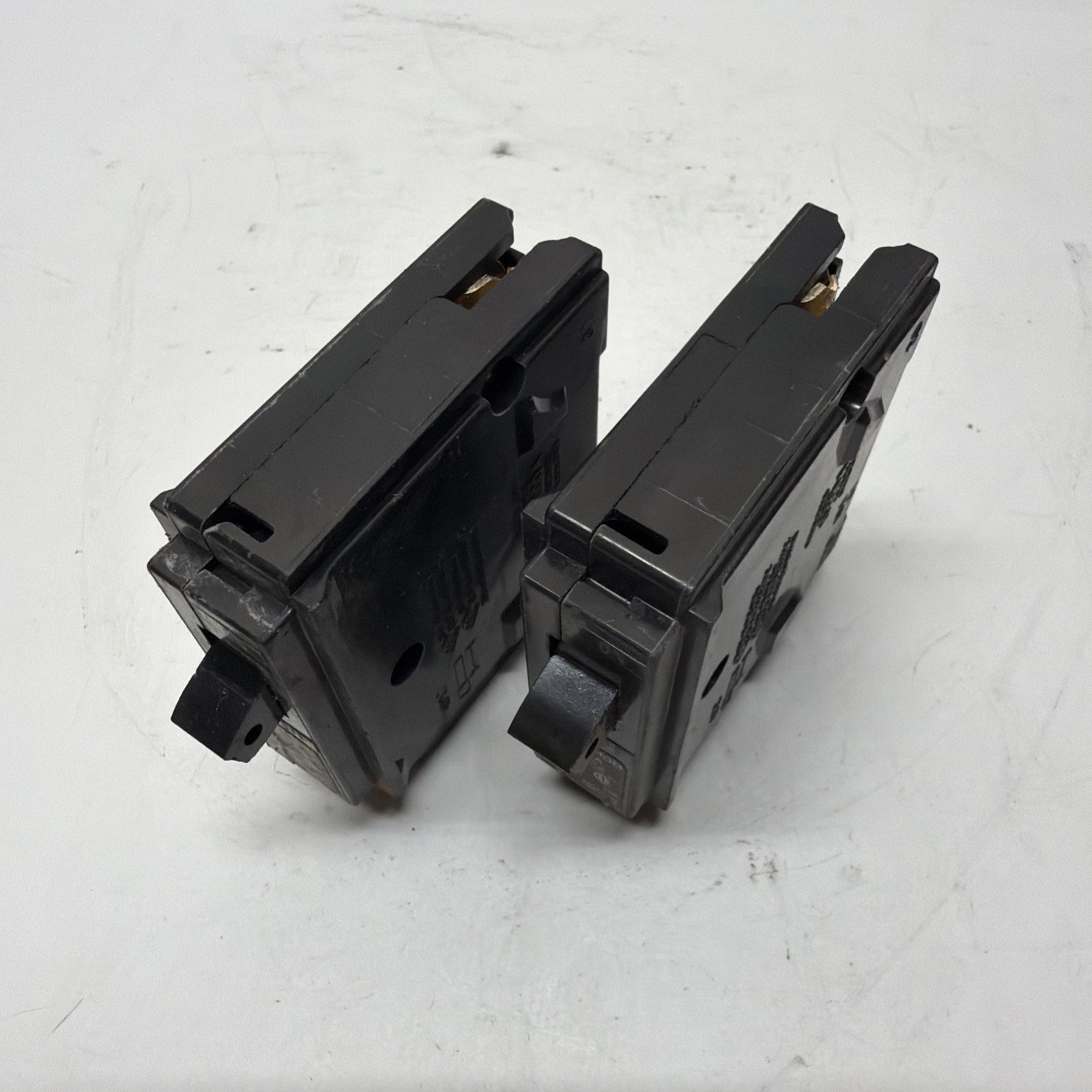 Lot Of 2 Homeline 20 Amp One-Pole Circuit Breaker HOM120CP, Square D Breakers