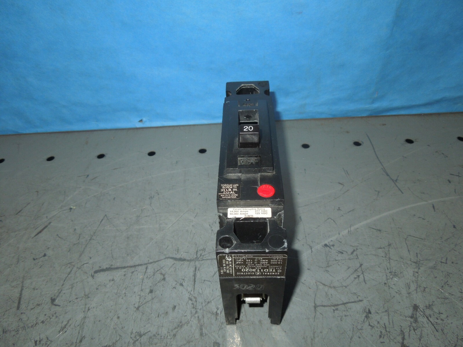 GE TED113020 Circuit Breaker 20A 1P 277V AC 125V DC Used