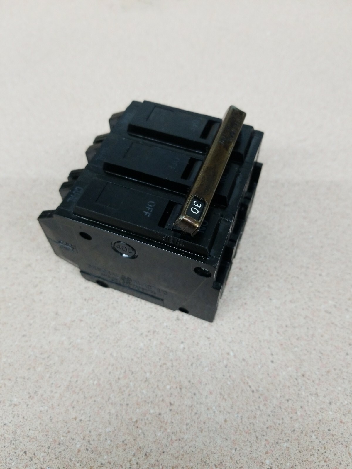 General Electric THQL THQL32030 3 Pole 240V 30 Amp Cir