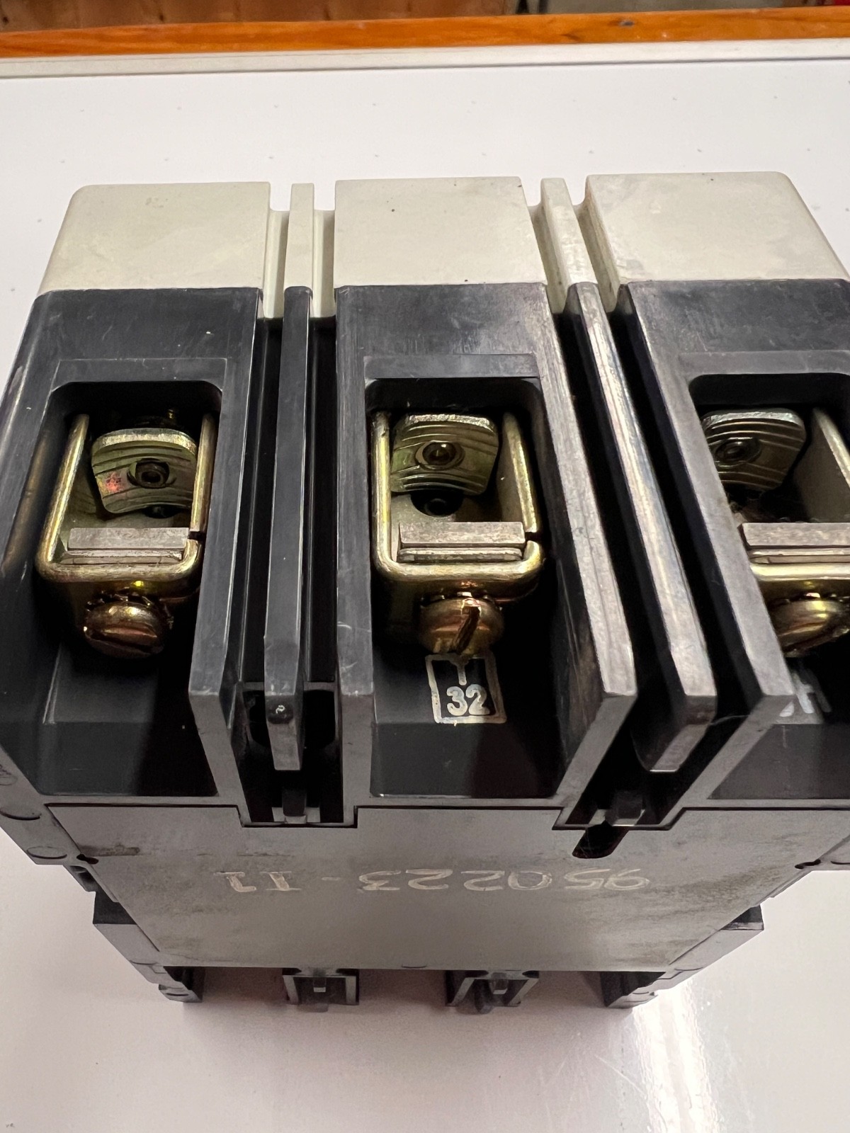 Westinghouse EHD3080 EHD 80A 80 Amps 480V 3 Pole Circuit Breaker Eaton Cutler