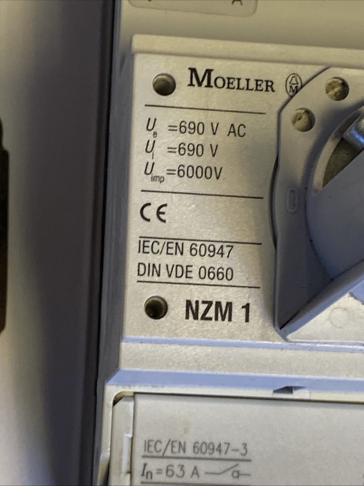 Eaton Moeller NZM1 XDV 125A Circuit Breaker Compact Circuit Breaker – Used