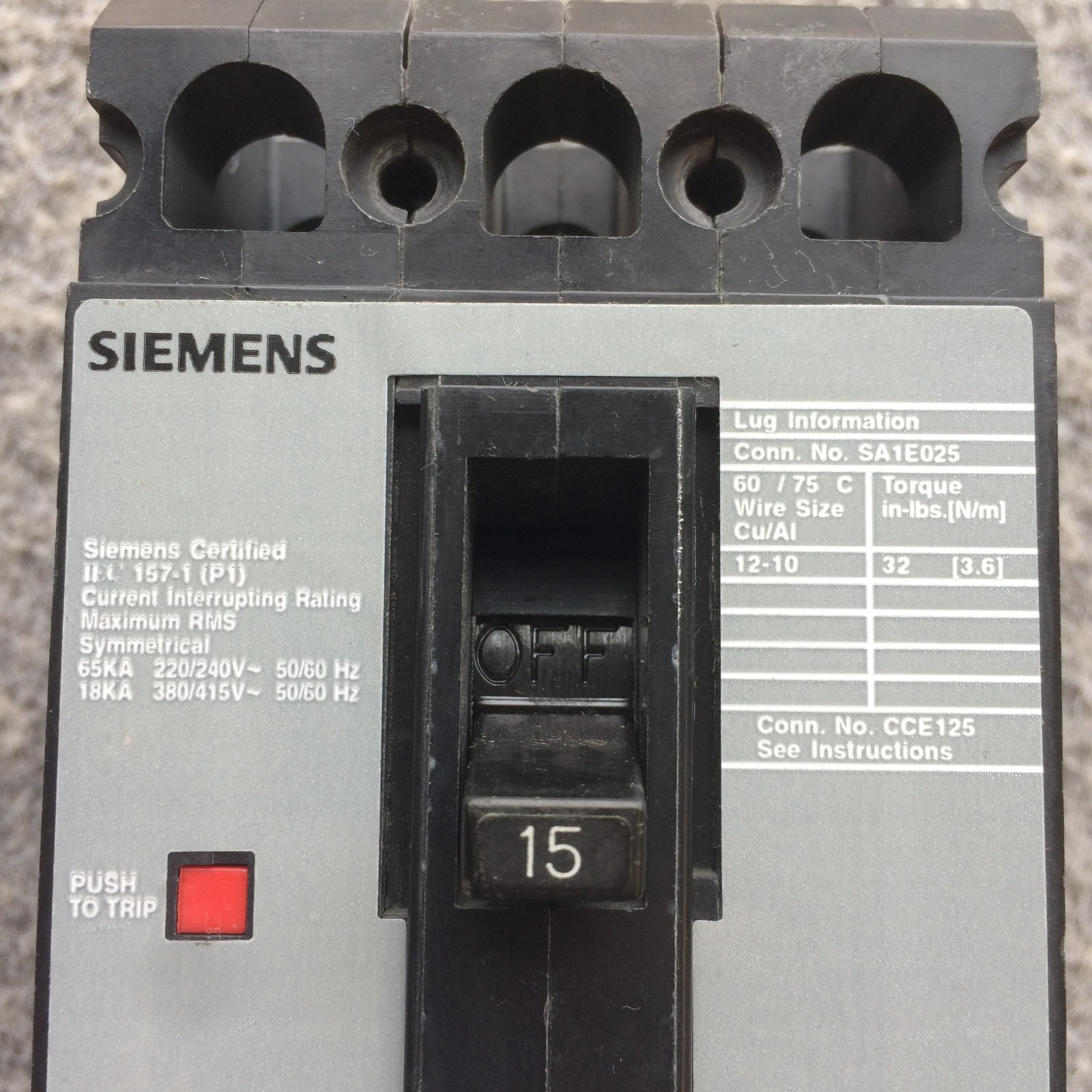 Siemens ED43B015 Sentron Series Circuit Breaker 3 Pole 15 Amp 480V ED4 Type