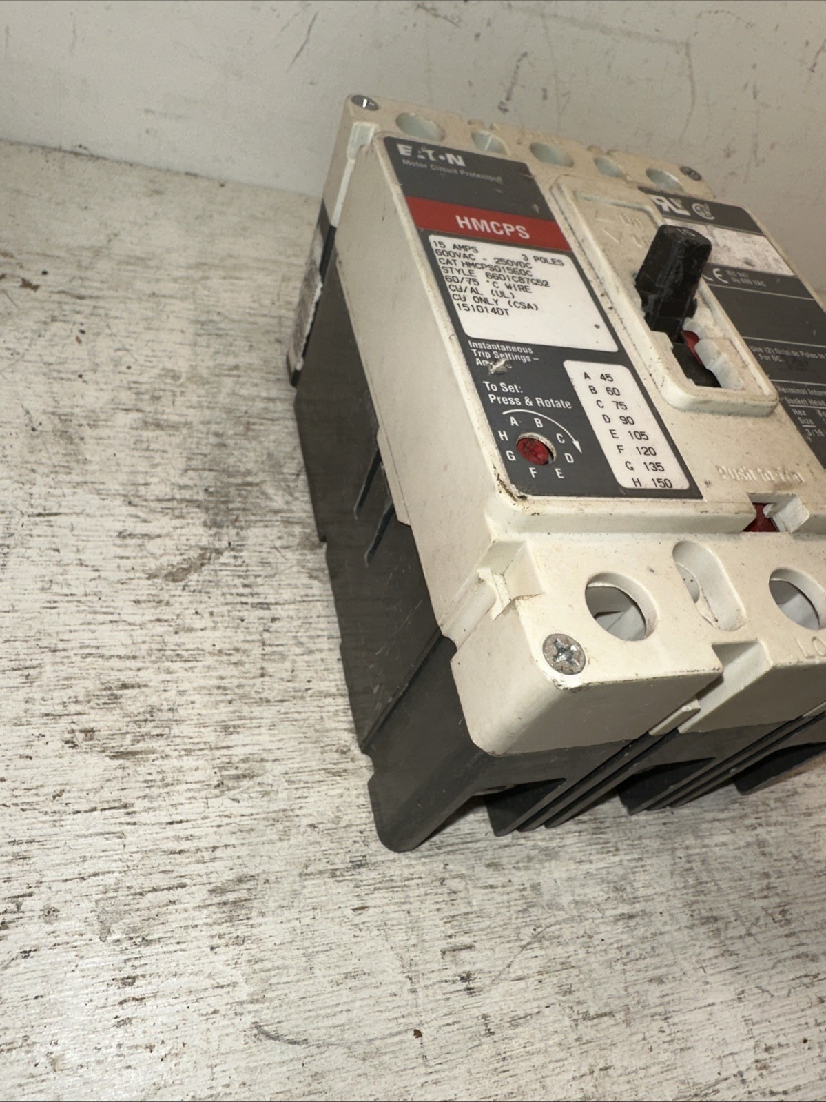 Tested EATON /Cutler Hammer HMCP015EOC 15 Amp 600 Volt 3 Pole Circuit Breaker