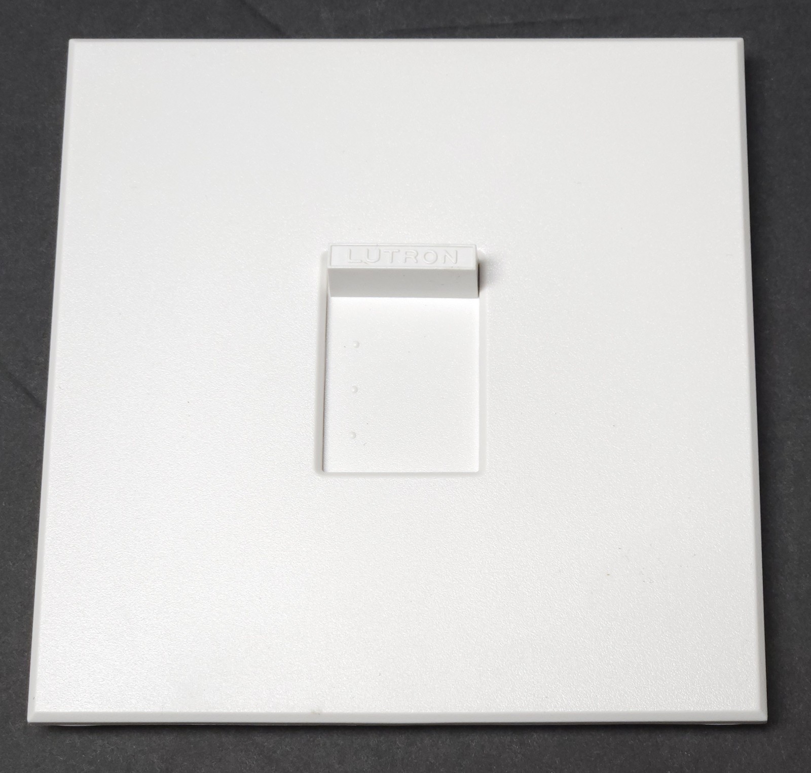 BOX OF 5 LUTRON NOVA N-L-NFB-WH N-2000-WH Single Pole Slide Dimmer Switch Cover