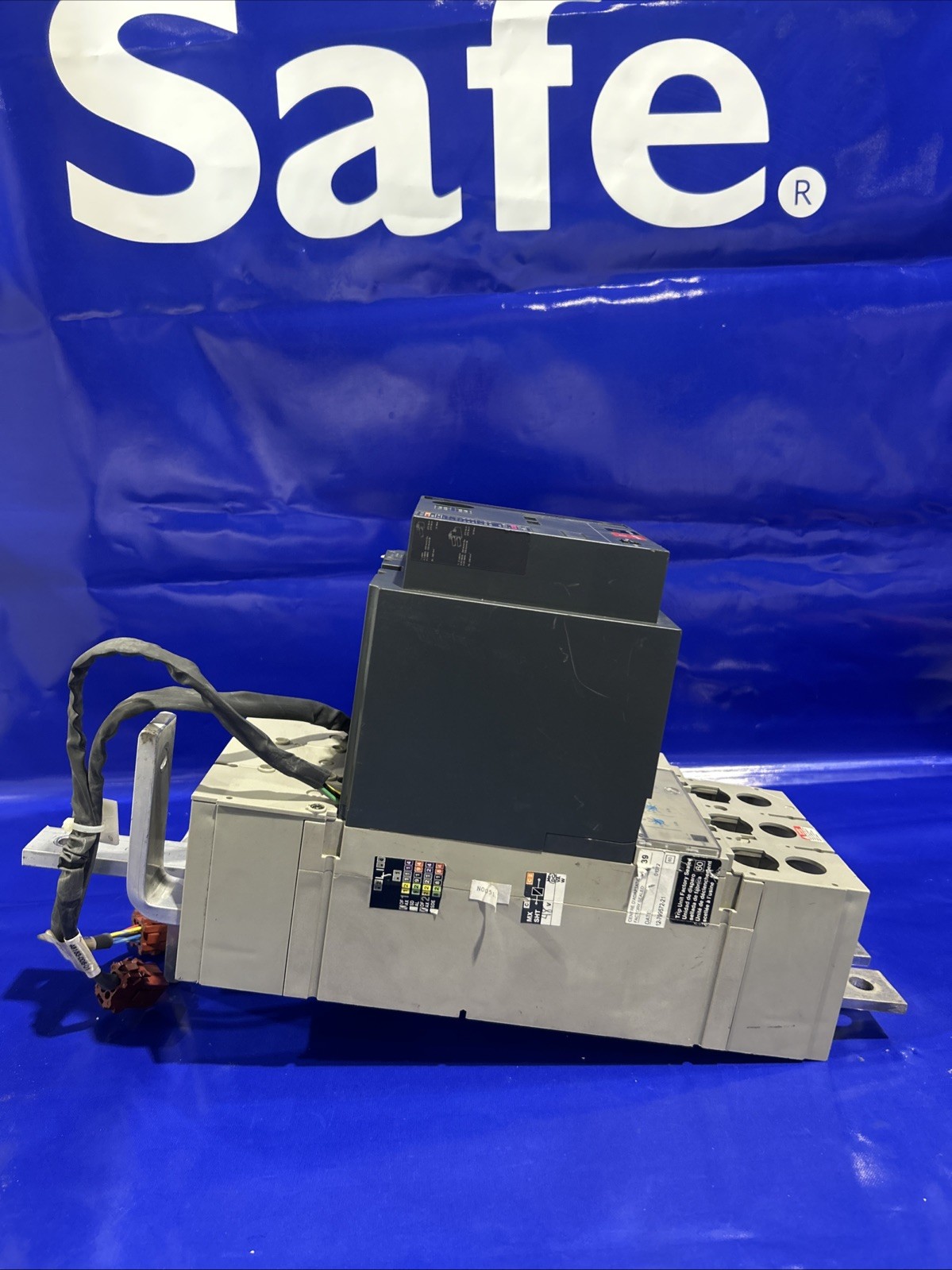 NSJ600H 600 Amp 600V 3 Pole Merlin Gerlin Circuit Breaker 🟦