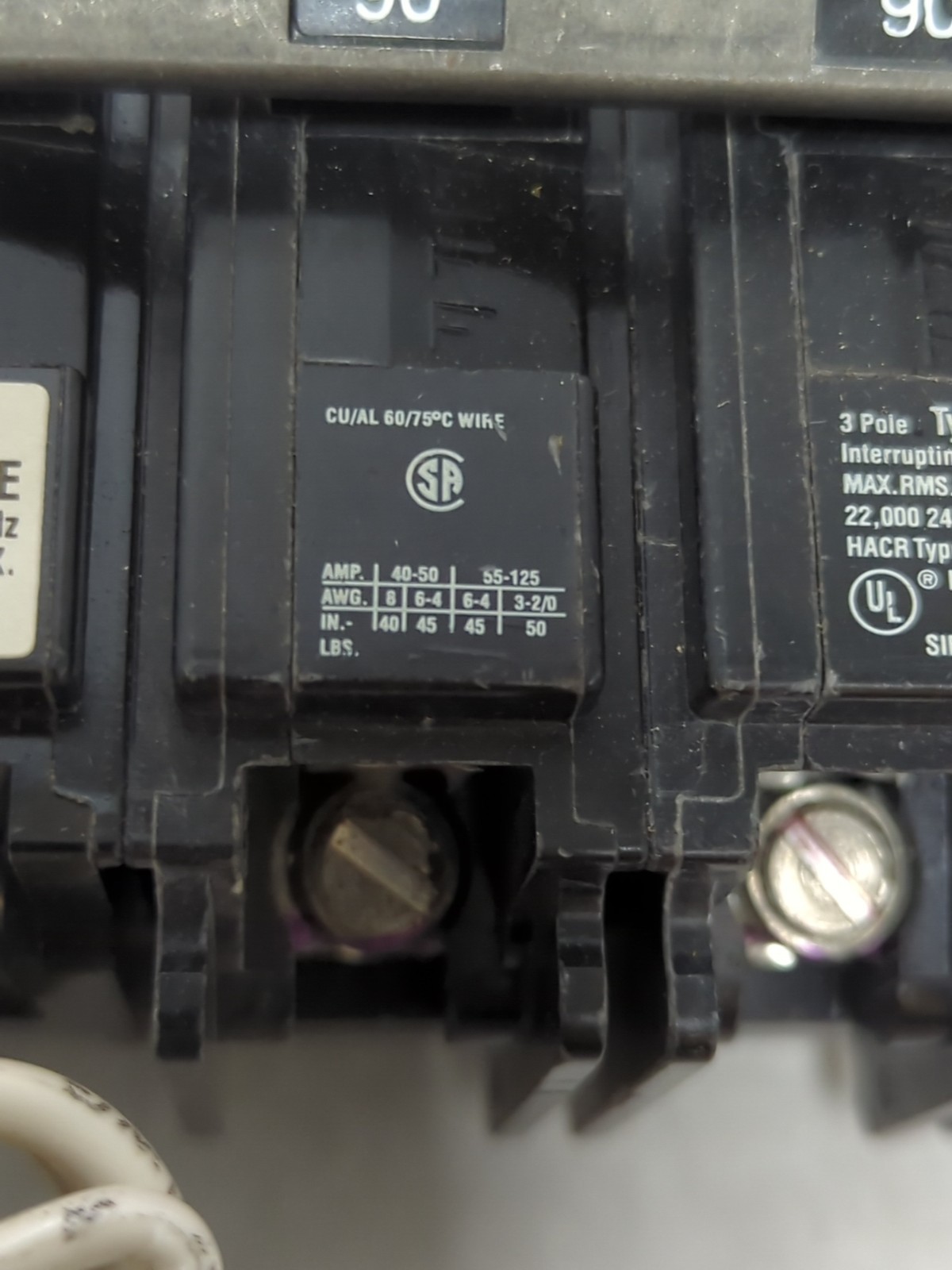 I.T.E. SIEMENS,BLH390,CIRCUIT BREAKER 90 AMP 3-POLE WITH SHUNT TRIP PRE-OWNED