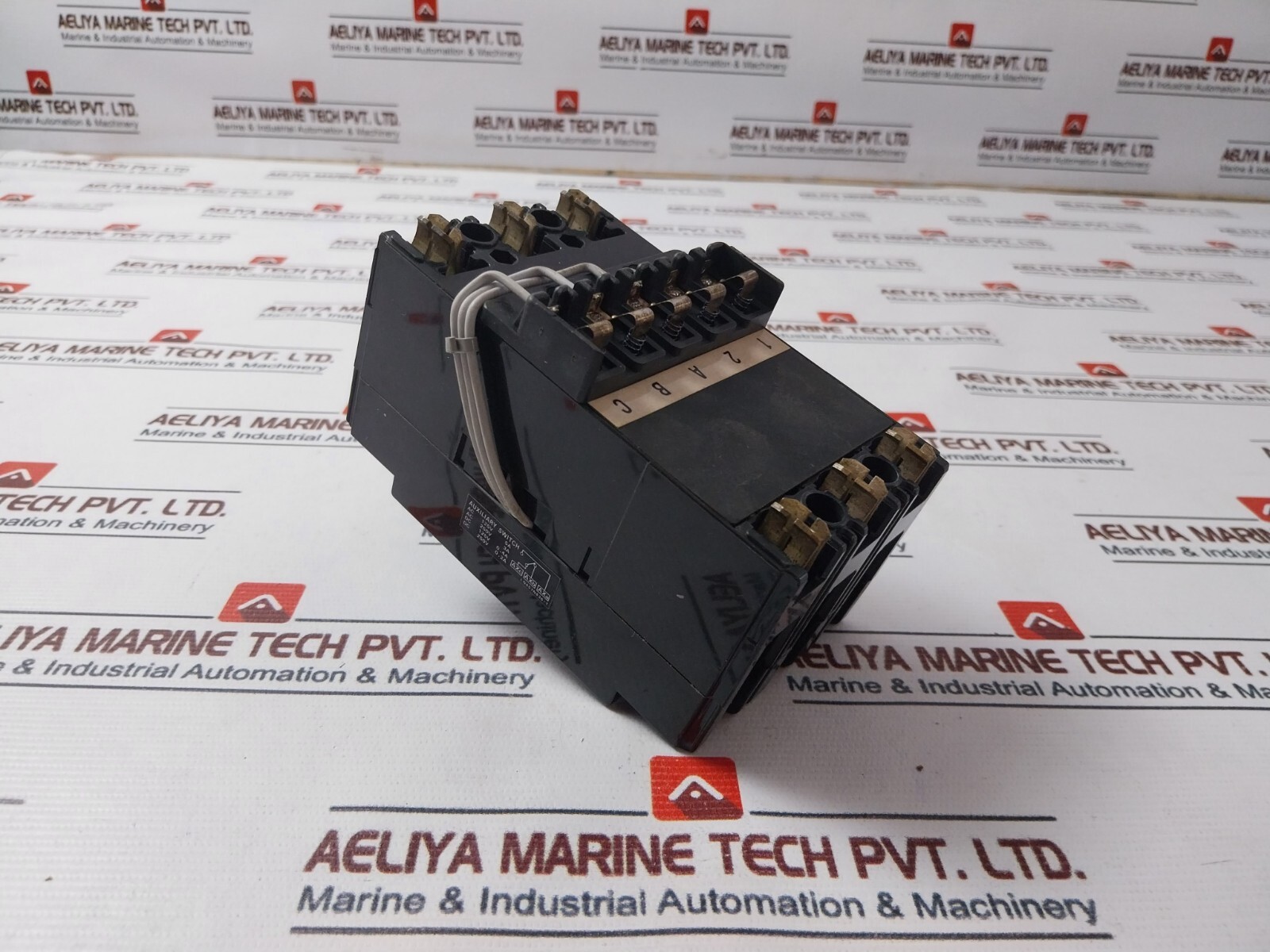 Mitsubishi NF60-SH No-fuse Breaker 15Amp AC600V