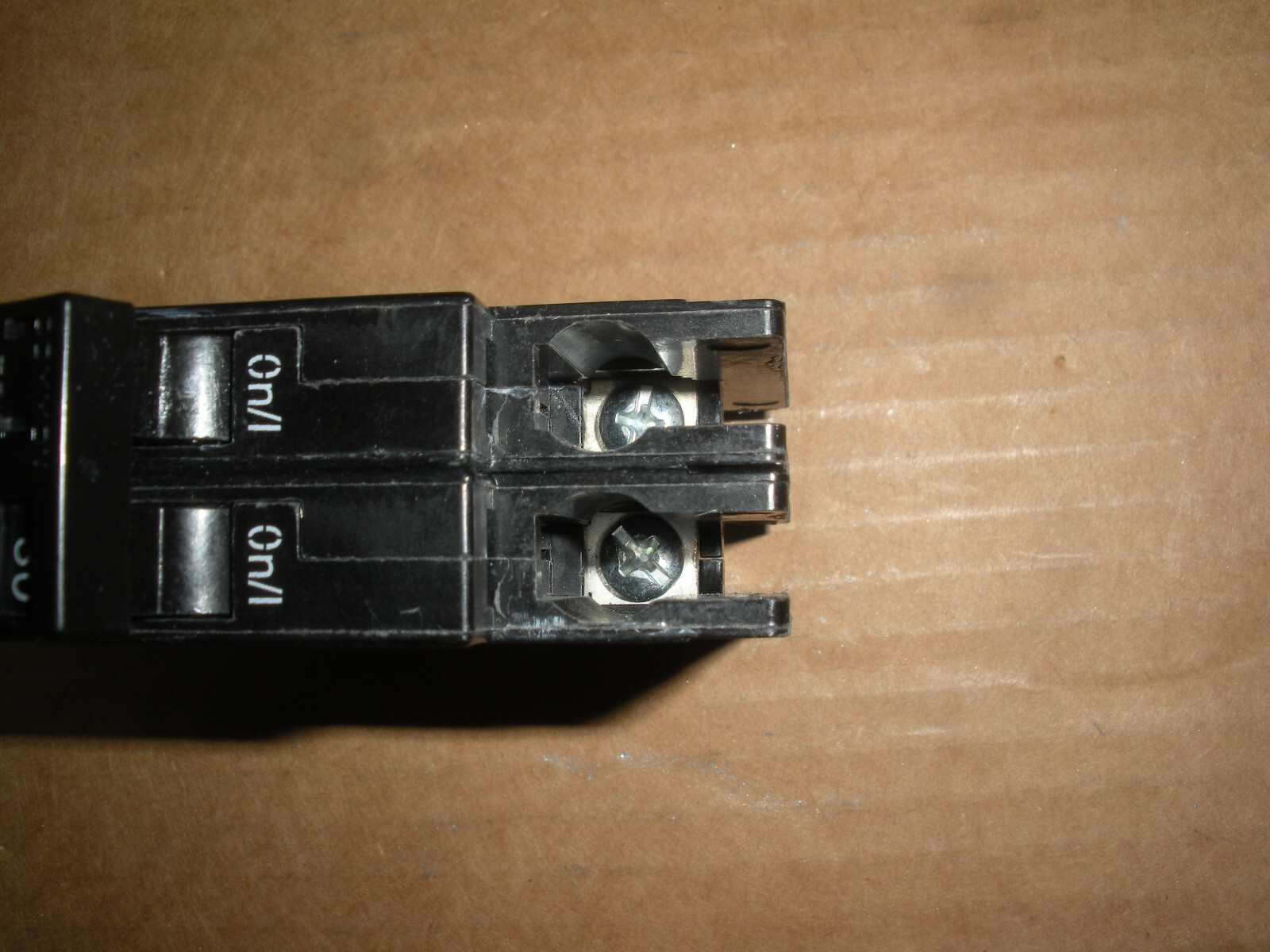 Eaton Cutler Hammer QCR2030HT 30A 2P 240V din rail mt 20 available