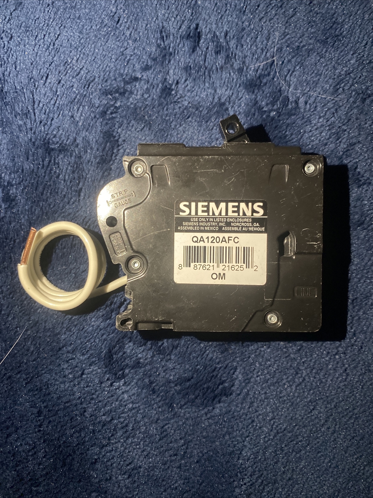 Siemens QA120AFC 20-Amp Single Pole 120V Plug-On Combination AFCI Breaker QAF2