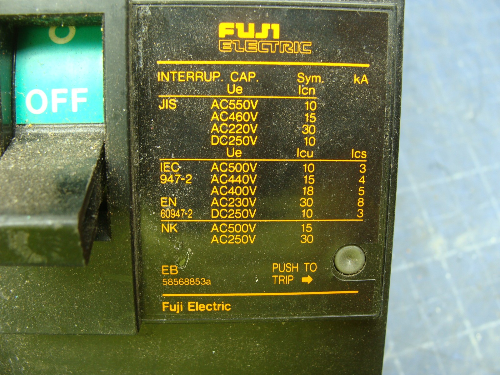 FUJI EA203B 225 AMP CIRCUIT BREAKER 3 POLE 690VAC / 250VDC