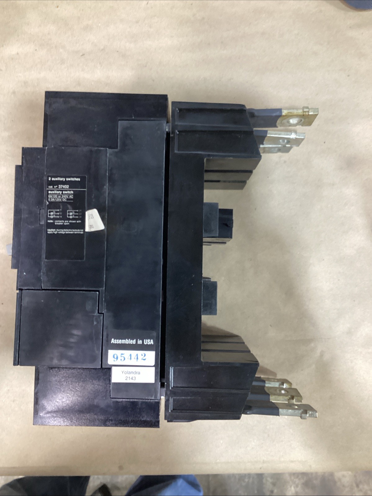 Merlin Gerin Compact CF 250NA #37402 250A 3P 480V Molded Case Switch Used