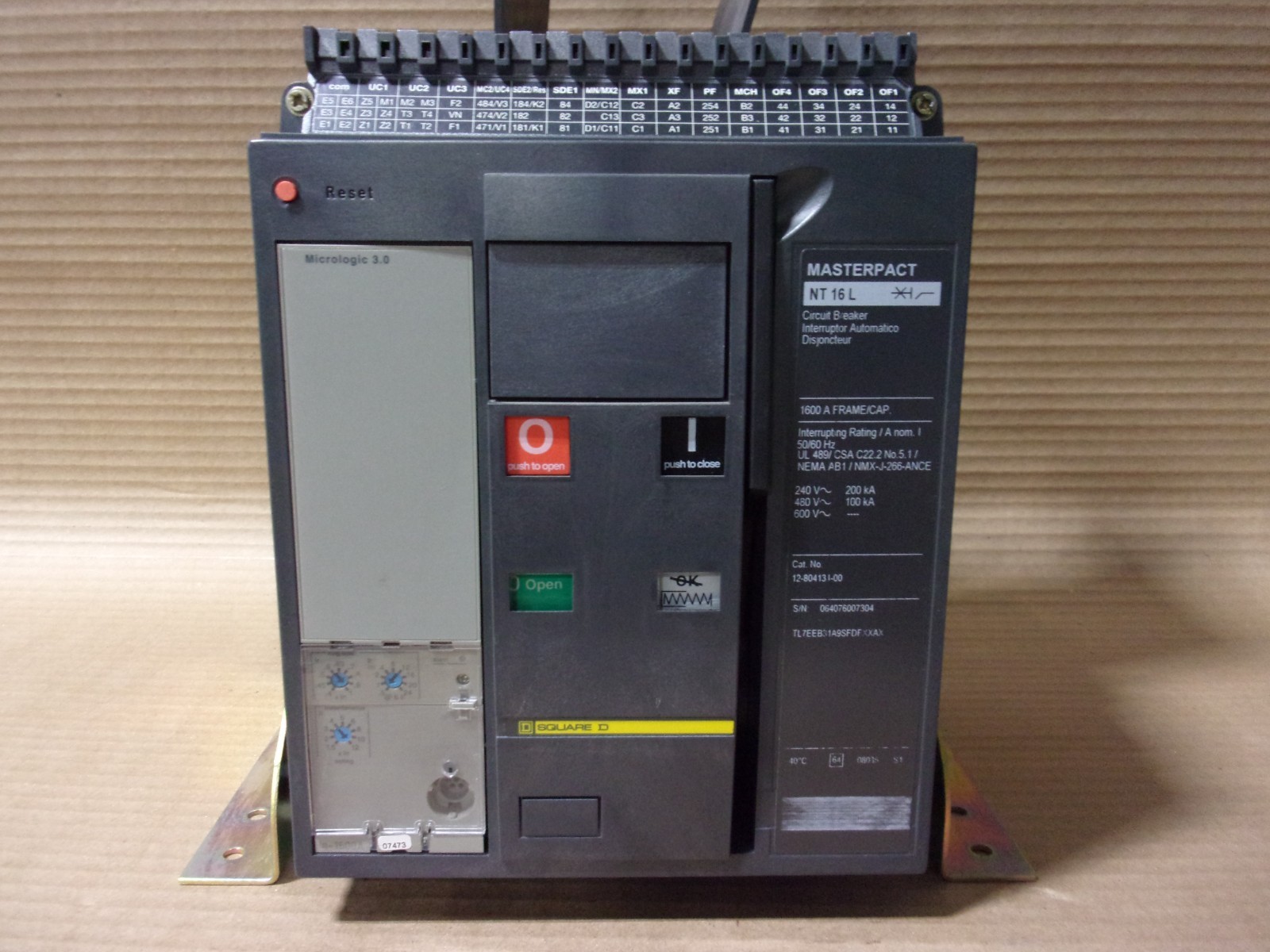 SQUARE D NT16L 12-804131-00 3 POLE 1600 AMP 600V CIRCUIT BREAKER WITH HARDWARE