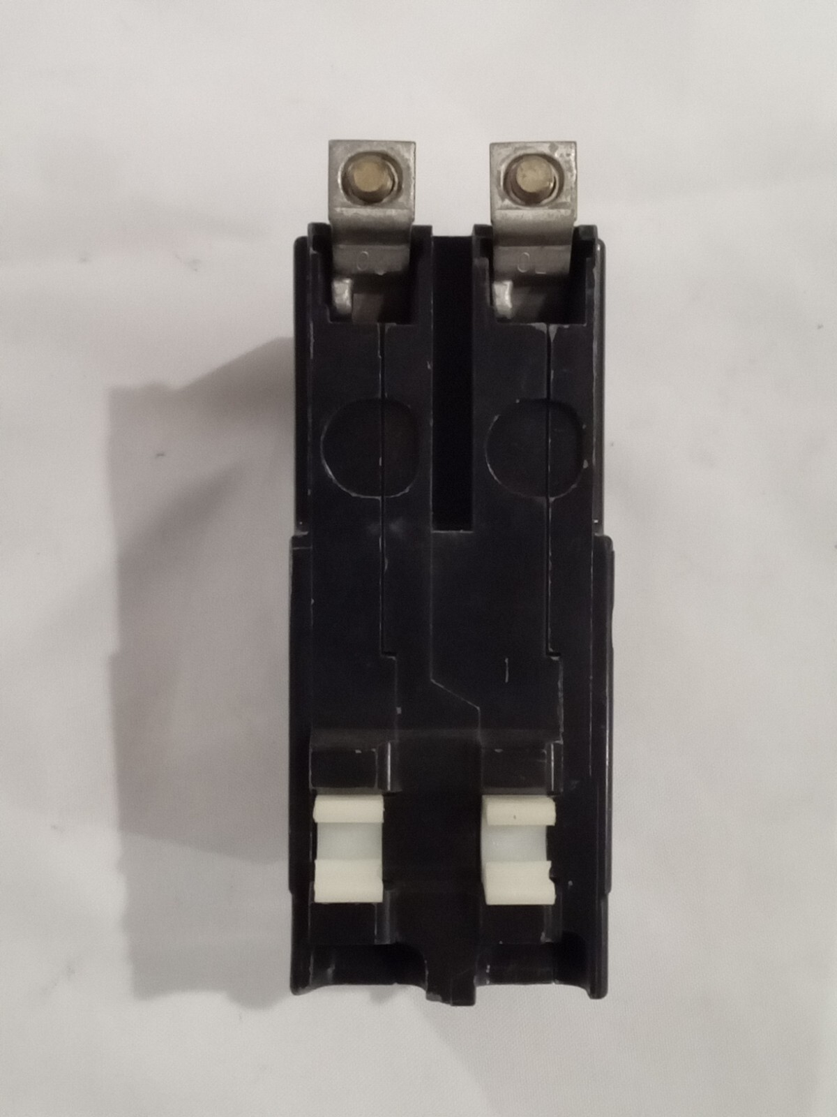 *CHIPPED* Square D Circuit Breaker QOB2125