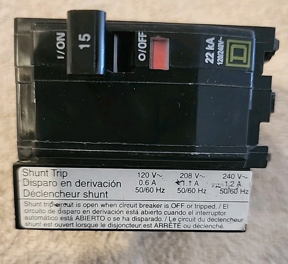 SQUARE D QOB2151021 2 POLE 15 AMP SHUNT TRIP CIRCUIT BREAKER PRISTINE CONDITION