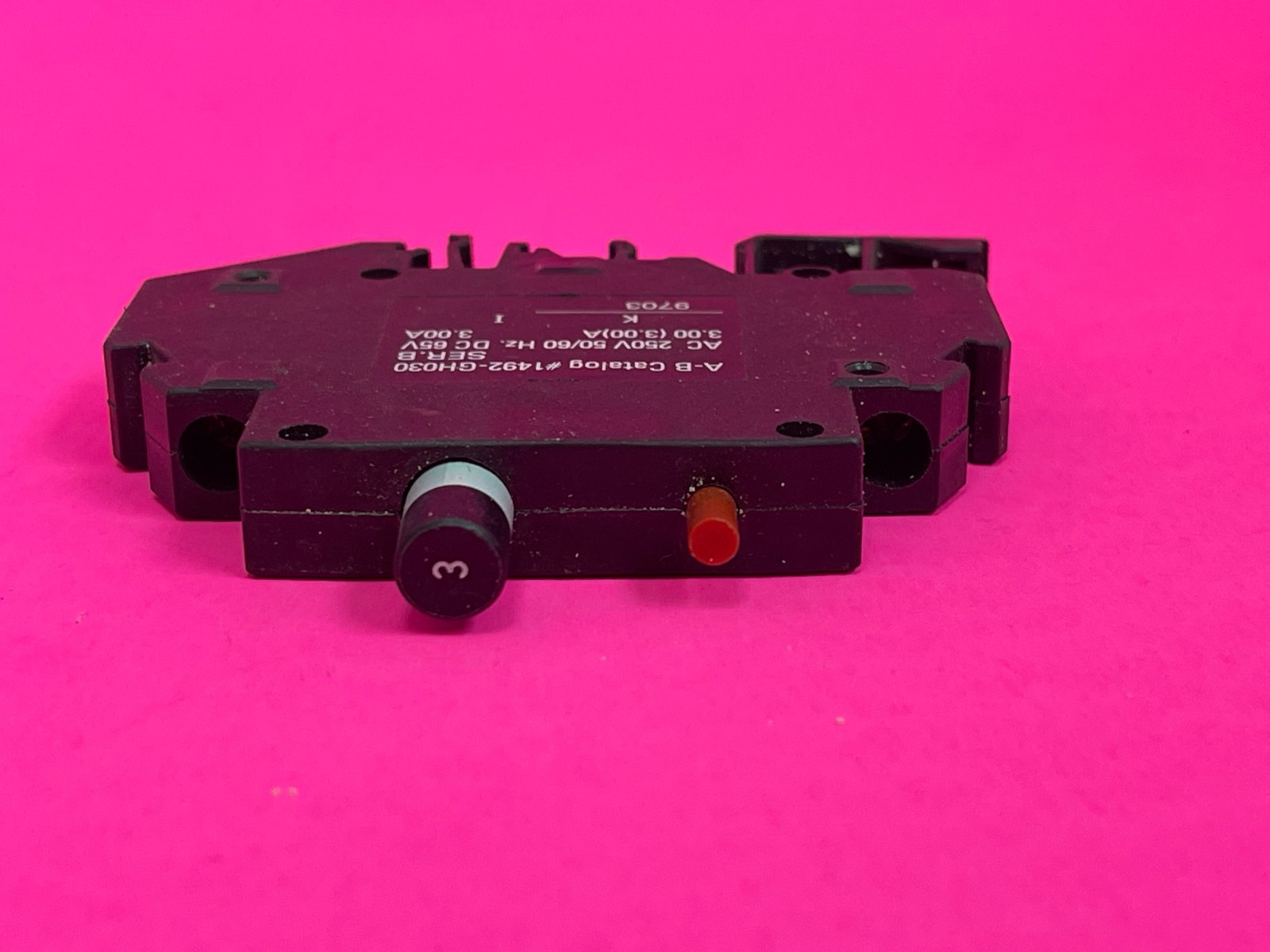 Allen-Bradley 1492-GH030 Ser B Circuit Breaker 3A 1-Pole 250VAC 65VDC DIN Rail
