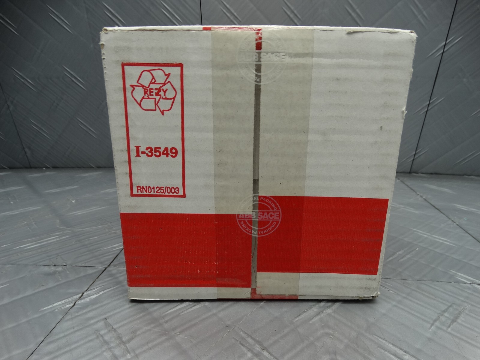 ABB T3N225TWA 225 Amp TMAX T3N Circuit Breaker