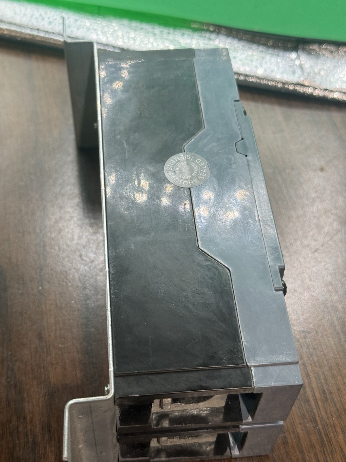 QR22B200 Siemens 200A 2P 240V Type QR2 200 Amp 2 Pole HACR Circuit Breaker G2C