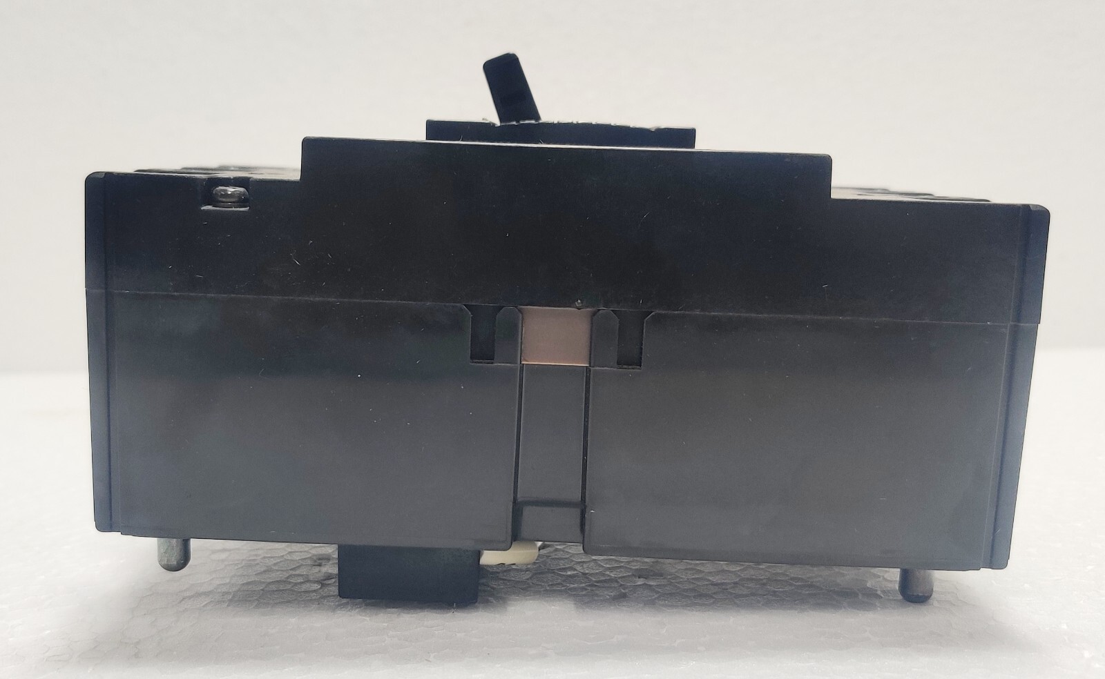 Terasaki Tembreak Circuit Breaker XS100NB AC690V 50-60Hz 15A