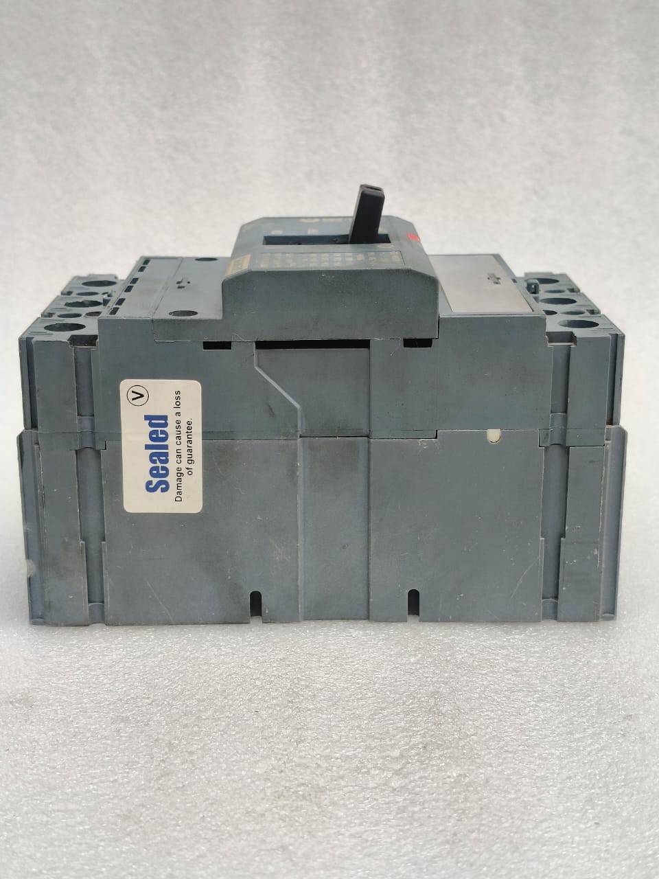 SIEMESN 3VT1 100AMP 3POLE CIRCUIT BREAKER 3VT1 FREE FAST SHIPPING