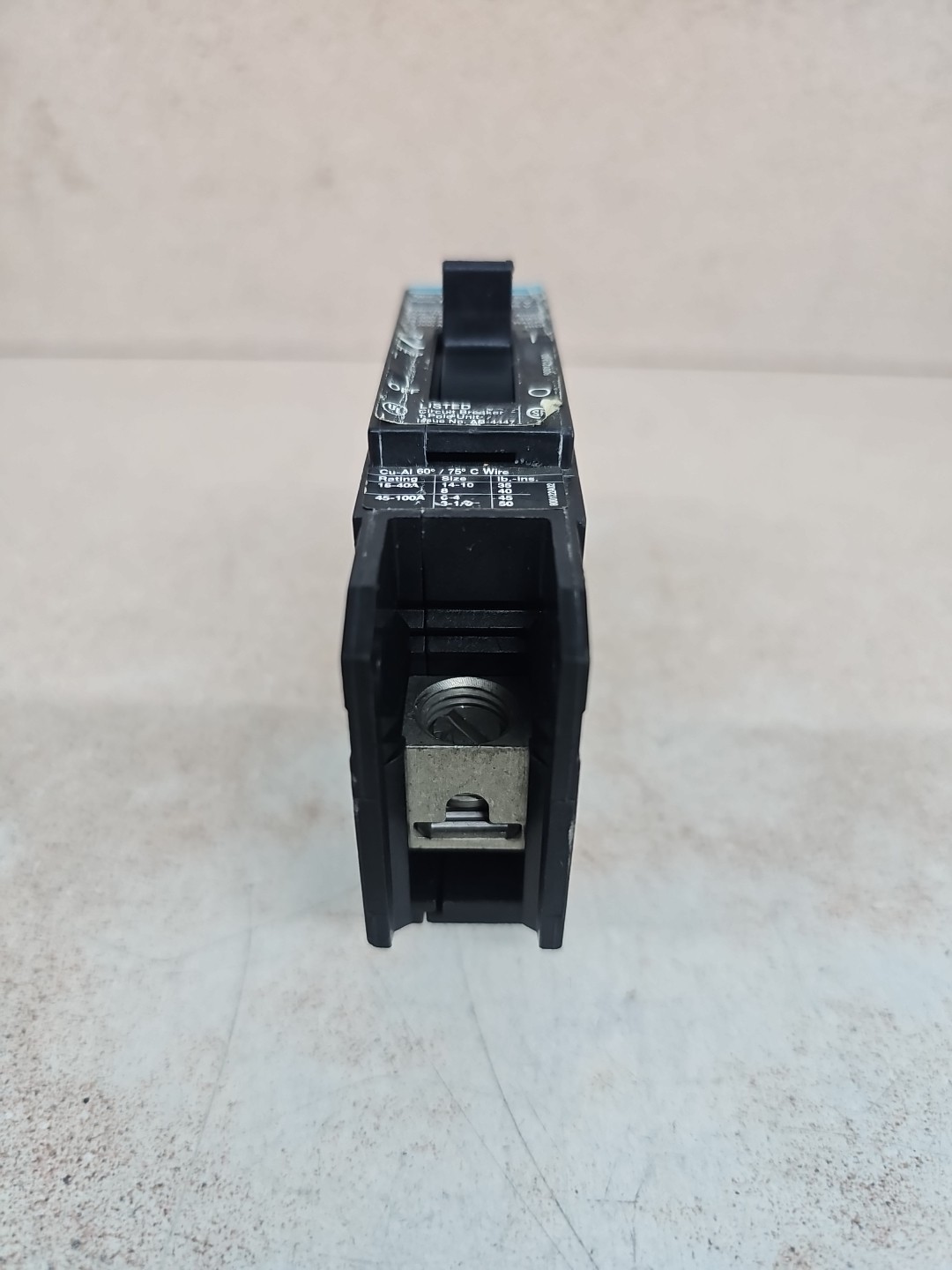 1) Siemens BQD120 20 Amp 277V 1 Pole Type BQD Bolt-On Circuit Breaker