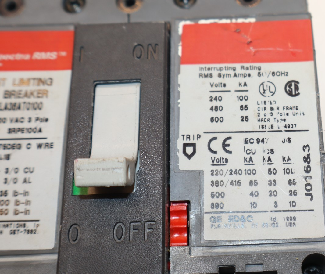 GE 100A 100 Amp Spectra Circuit Breaker 600V 3-Pole SELA36AT0100 W/O Plug