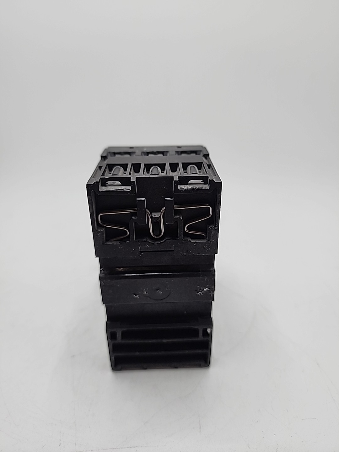 ALLEN BRADLEY 140M-C2E-B16 SER C MOTOR PROTECTION CIRCUIT BREAKER