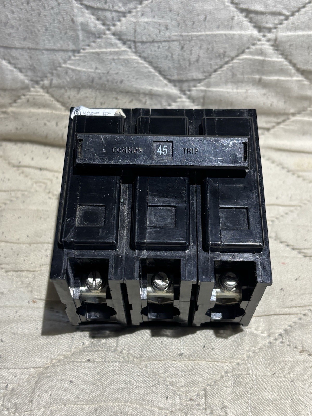 Eaton Cutler Hammer BAB3045H Amp 3 Pole Type BA Bolt-On Circuit Breaker FREESHIP
