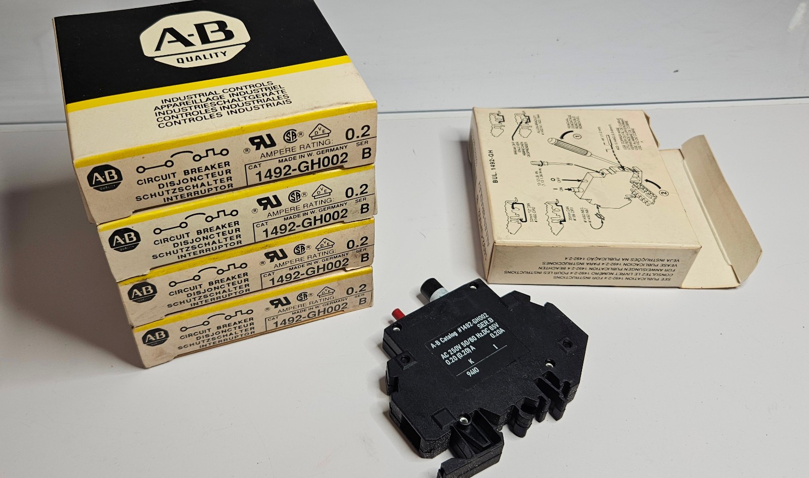 Lot of 5 Allen Bradley AB 1492-GH002 Breakers .20 Amp din rail mount Series B