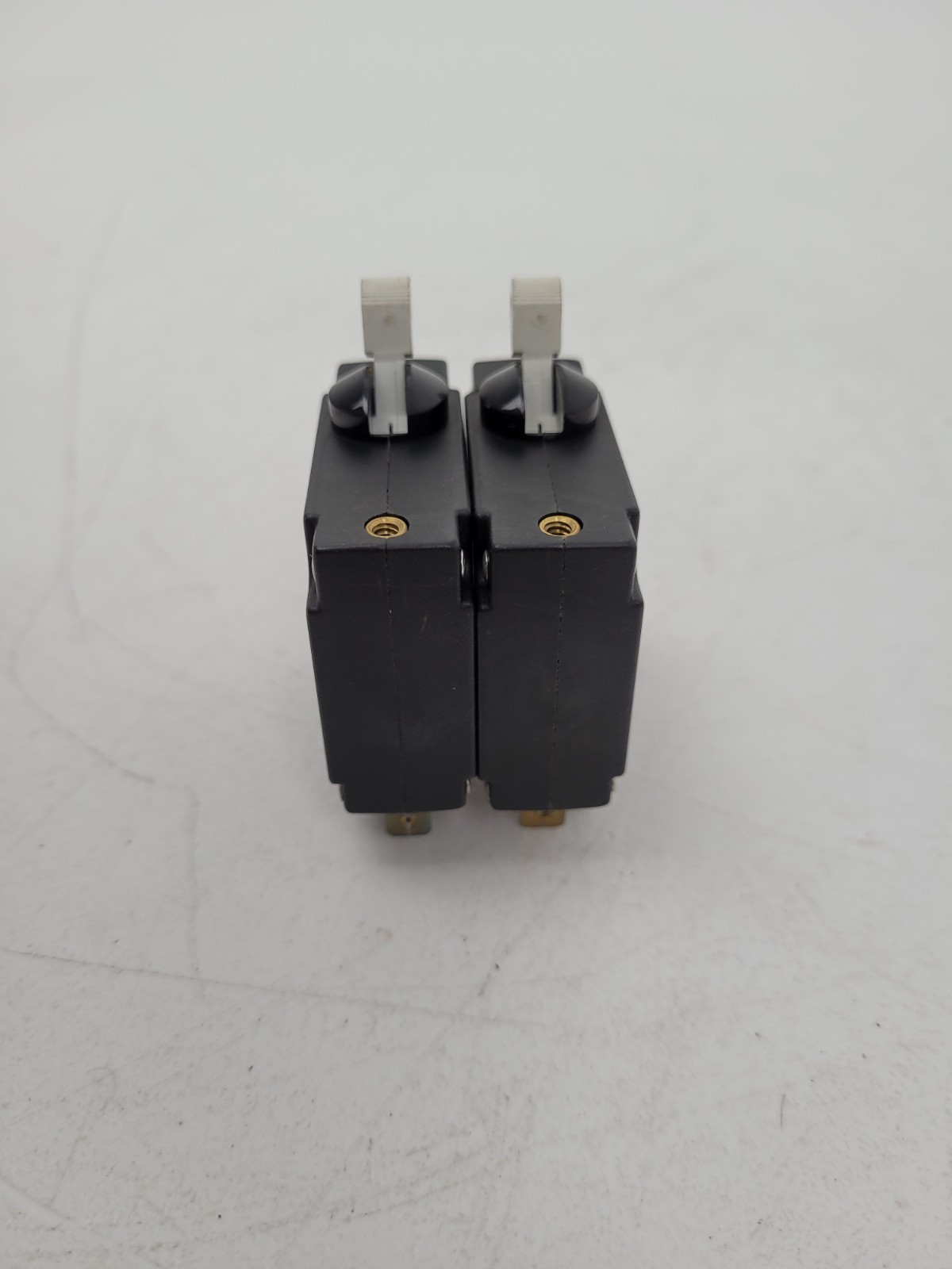 Lot of 2- W67-X2Q110-15 Potter&Brumfield 15 Amp Circuit Breaker -Next Day Option