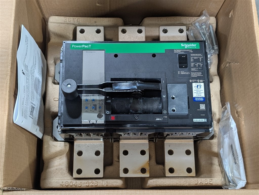 NEW 2500A Schneider RJF36250CU33AABSKJK PowerPact Bolt-On Circuit Breaker 600VAC