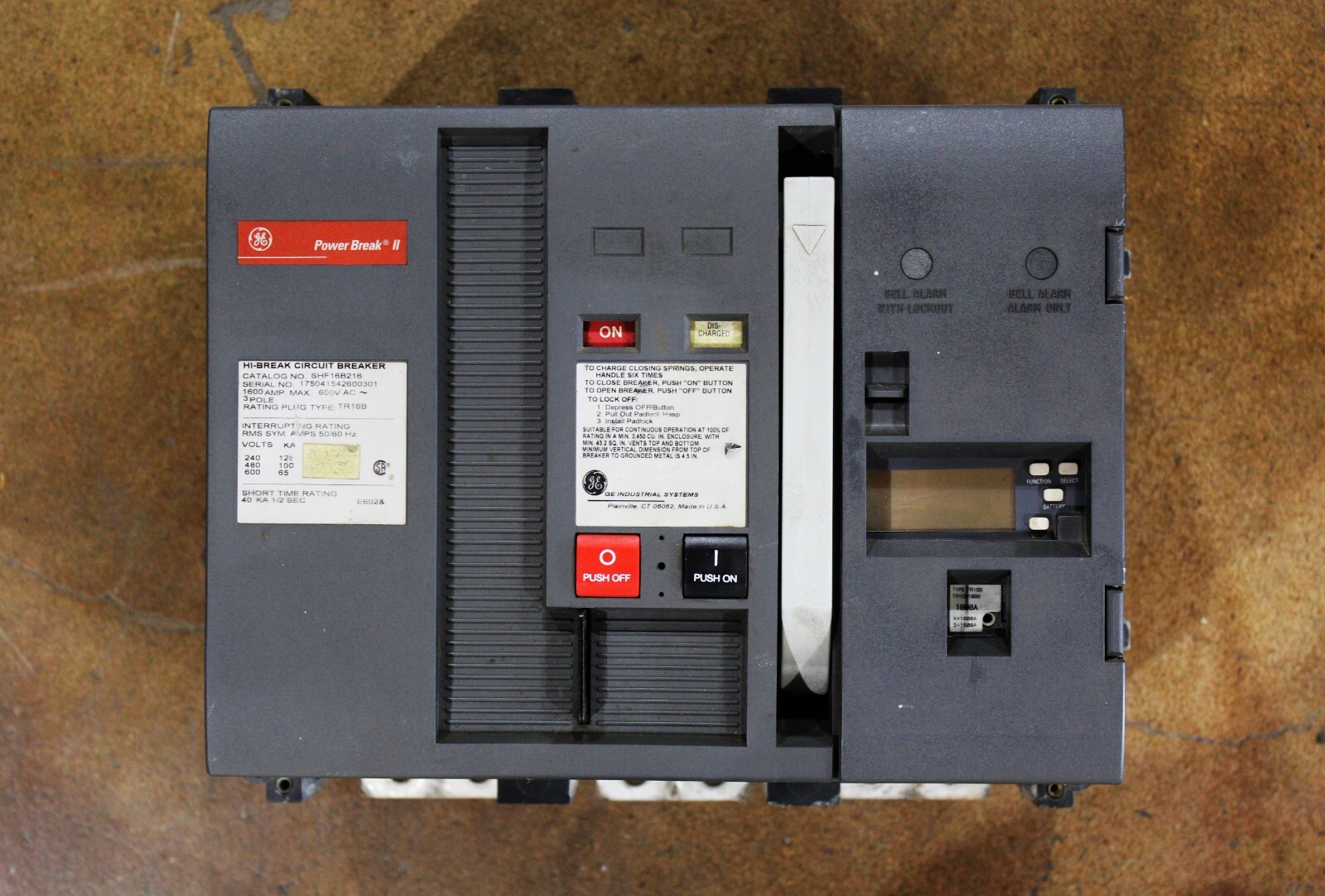 GE POWER BREAK II HI BRK 1600 AMP CIRCUIT BREAKER SHF16B216 – 600V AC 3 POLES
