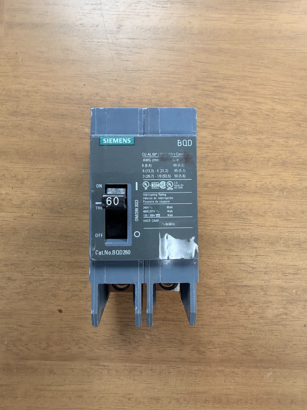 New Circuit Breaker Siemens BQD260 60 Amp 2 Pole 480/277V Bolt On Type BQD