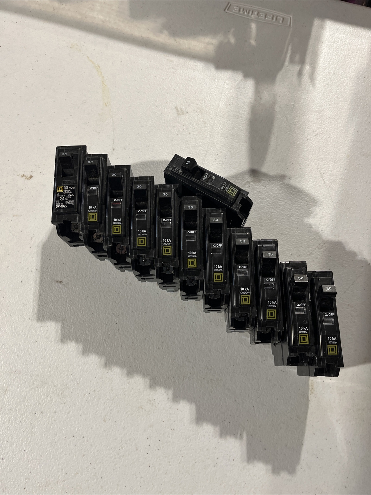 Square D ( Lot of 12 ) 11-30amps And 1-15amp
