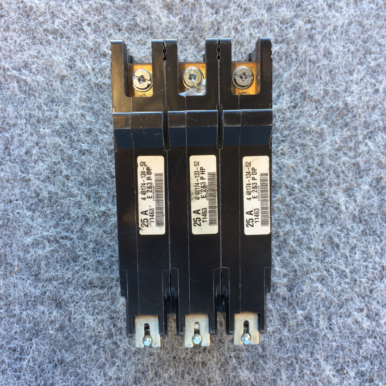 SQUARE D EDB34025 25 Amp 480 Volt Bolt On 3P Circuit Breaker (Fast Shipping)
