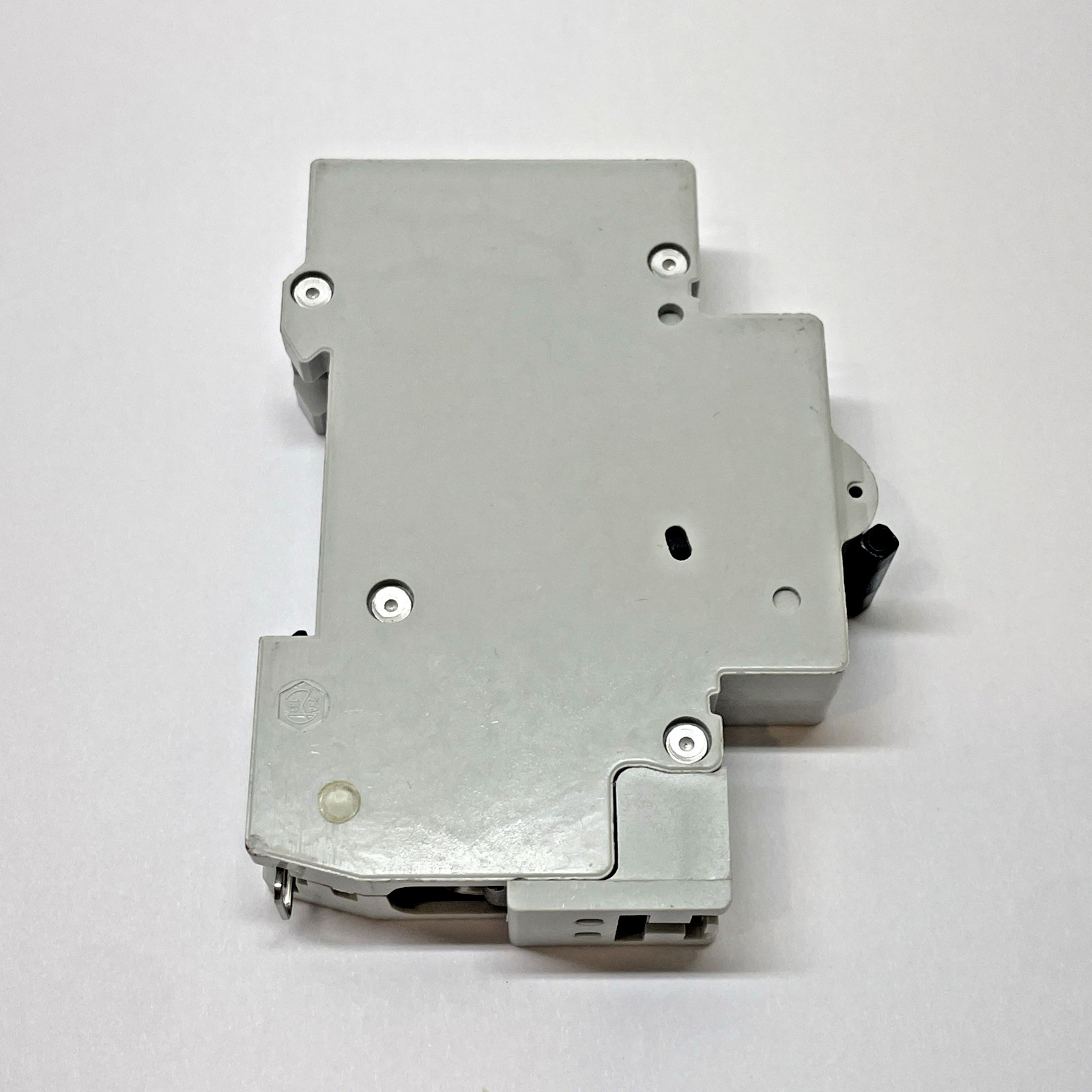 GE V-LINE V37115 15A 1-Pole DIN-Rail Circuit Breaker D15 277/480V (NEW)