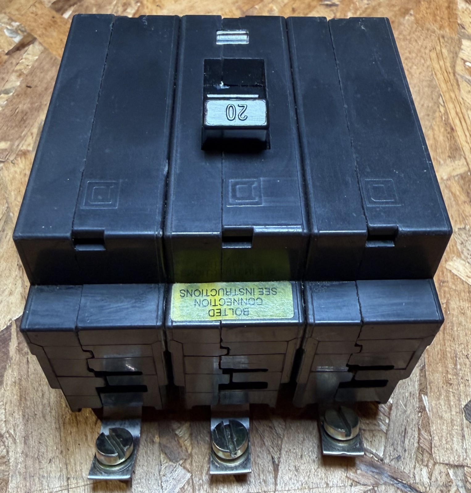 Square D EHB34020 Circuit Breaker