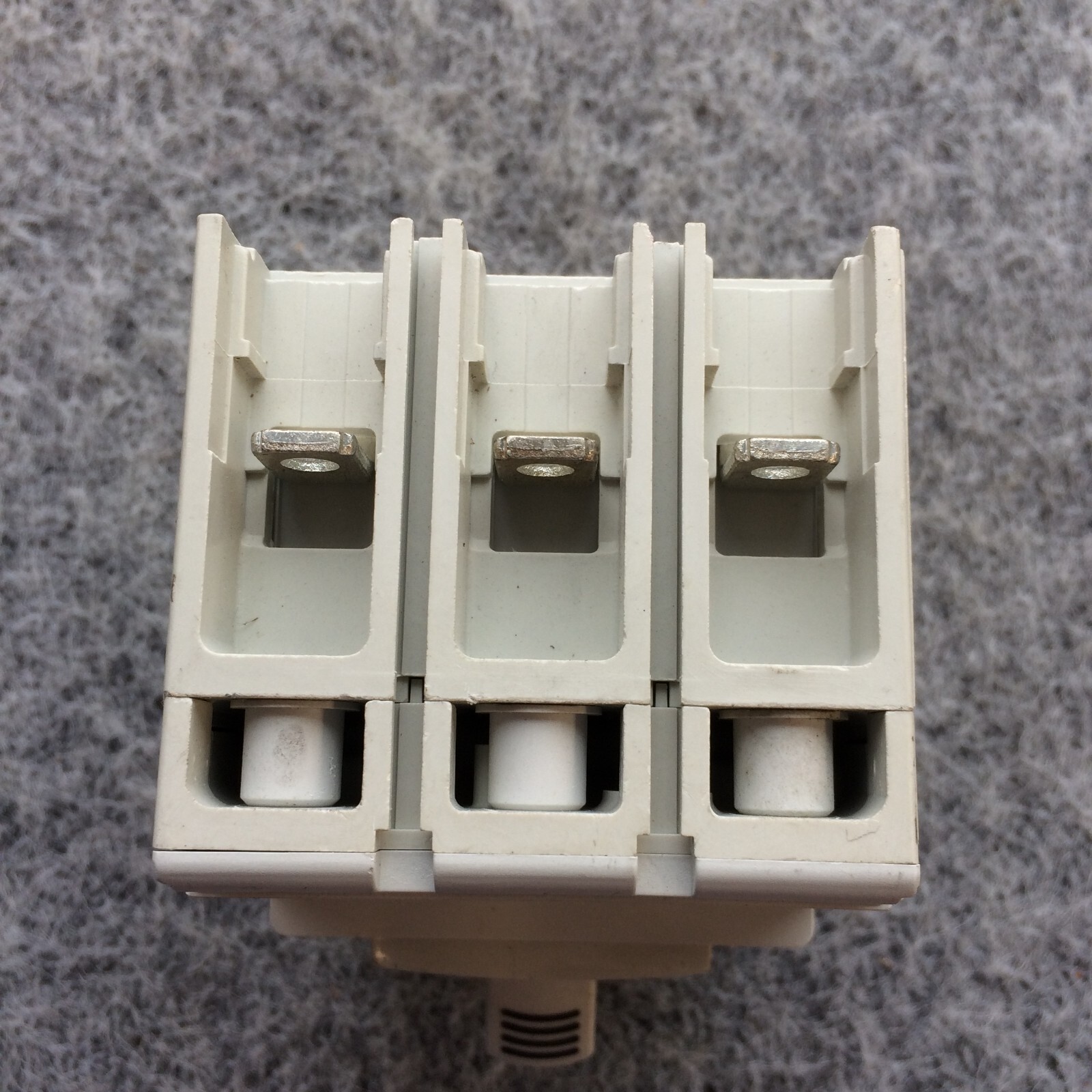 140G-G2C3-C40 Allen-Bradley 3-Pole 480V Molded Case Circuit Breaker