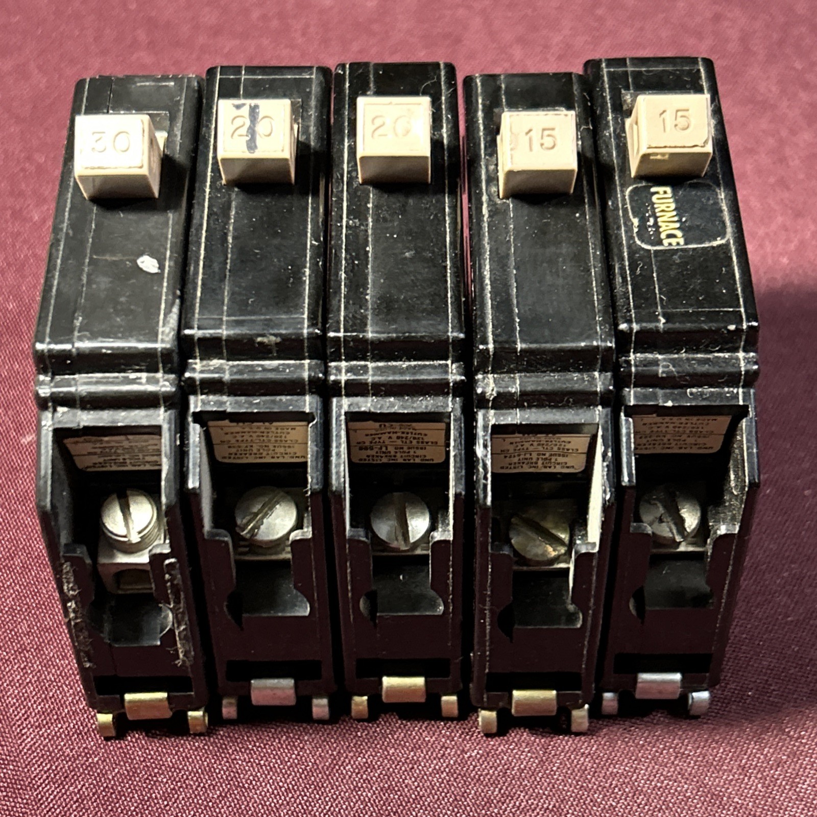 Cutler-Hammer Type CH 1-pole circuit breakers 2-15 A/2-20 A/1-30 A KH-227 Vintag