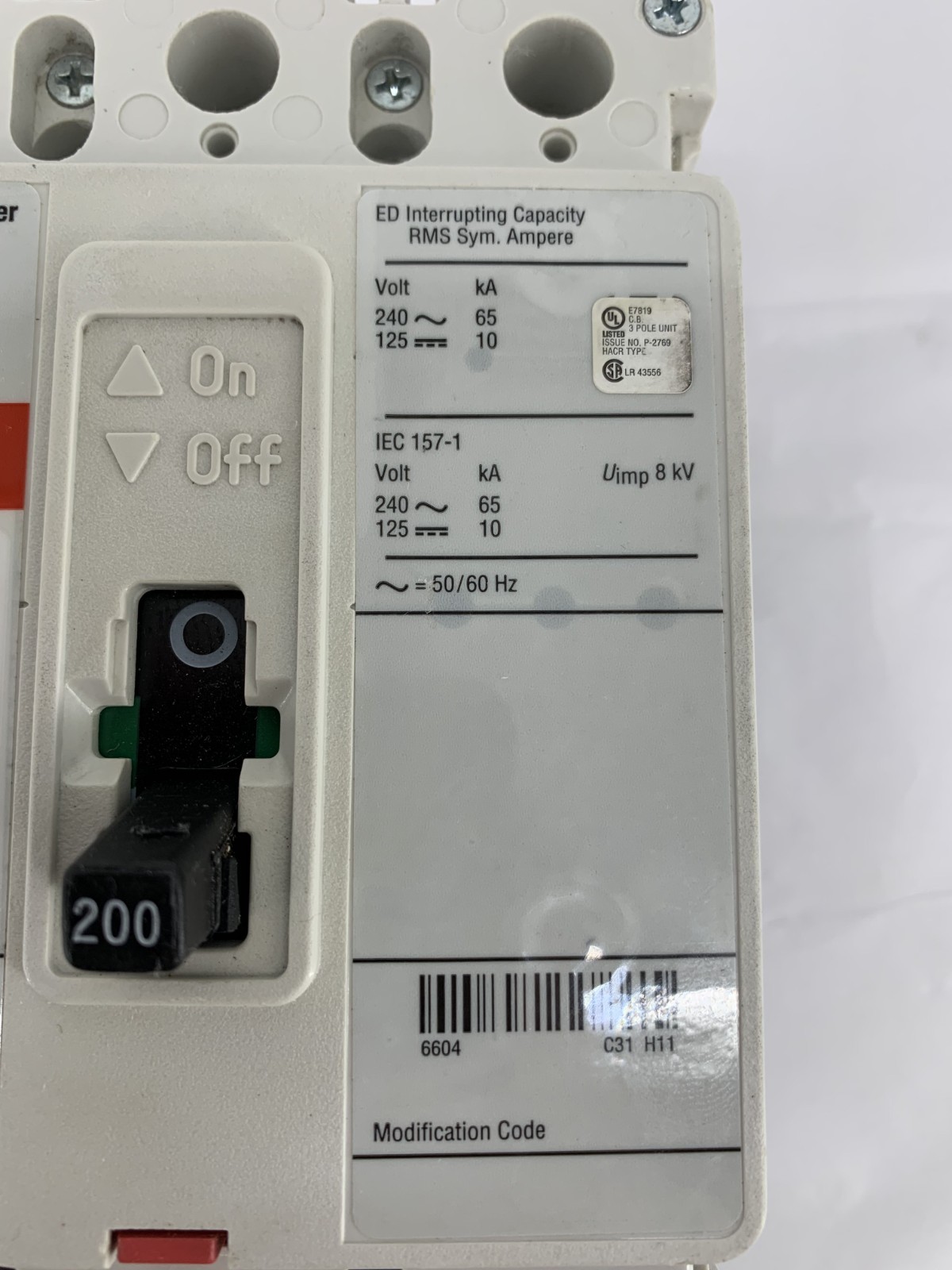 Eaton Cutler-Hammer ED3200 200A 3P 240VAC 125VDC Molded Case Circuit Breaker