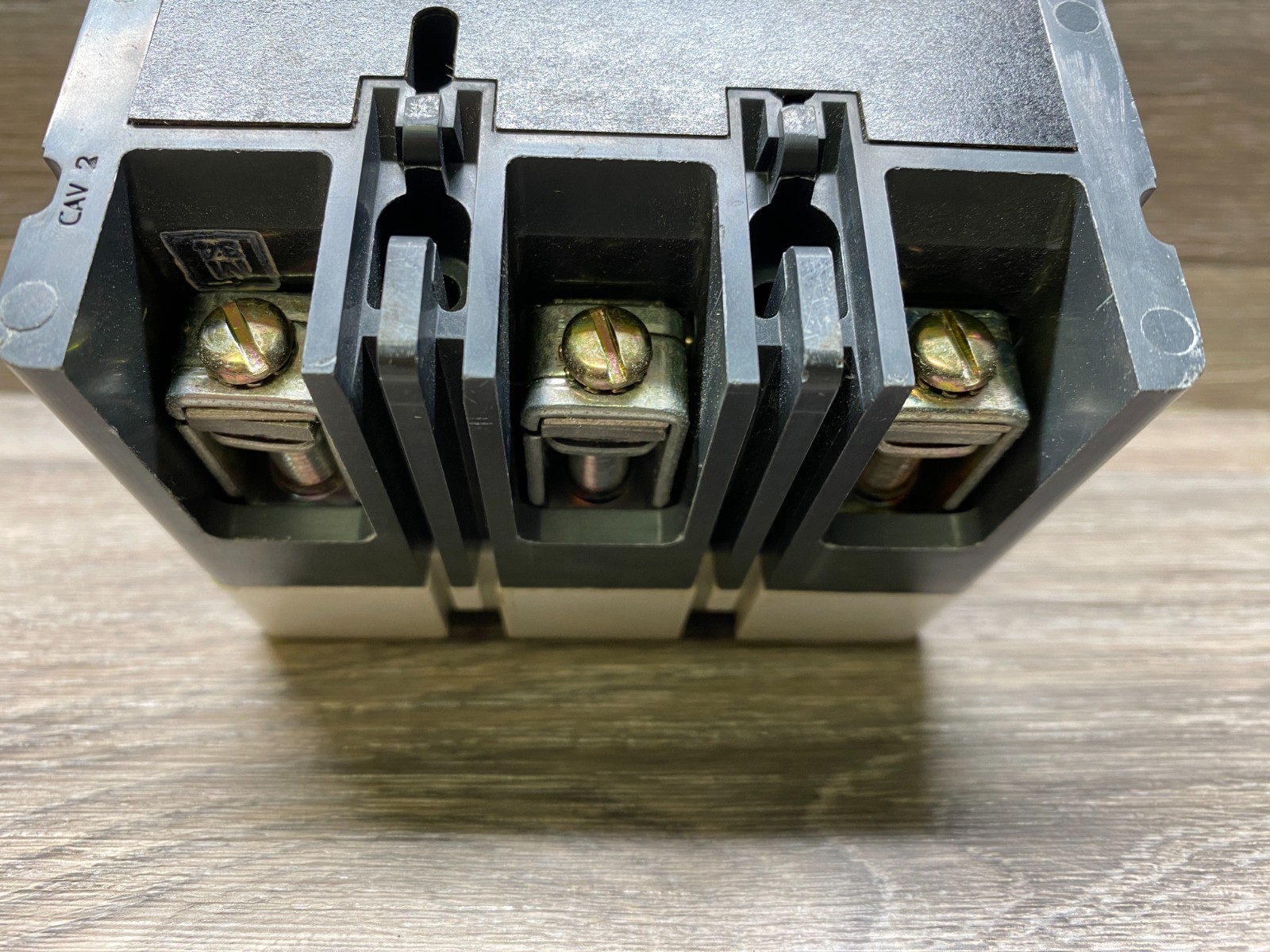 EATON /Cutler Hammer HMCP015EOC 15 Amp 600 Volt 3 Pole Circuit Breaker